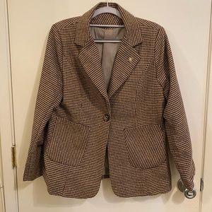 Houndstooth Blazer with Broach